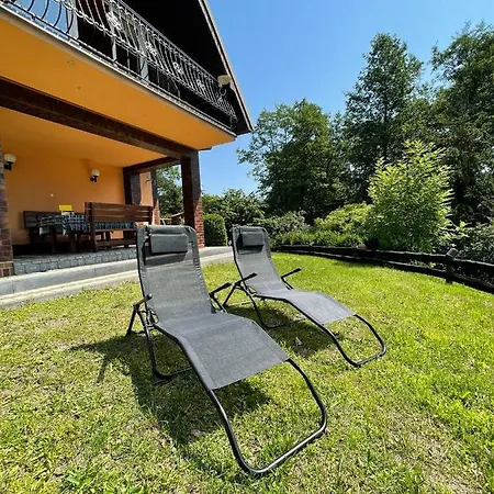 Dom wakacyjny U Lipińskich - Dom Nad Jeziorem Ostrzyce