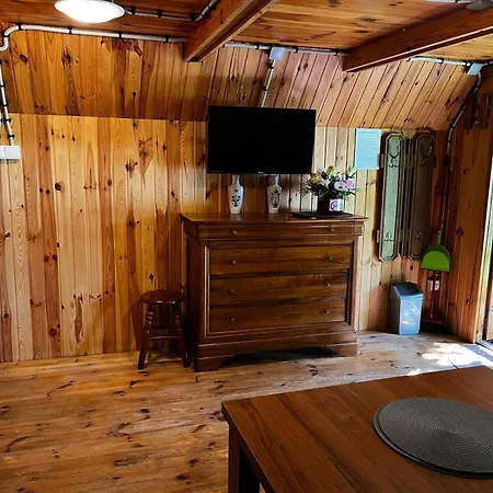 U Lipińskich - Dom Nad Jeziorem Ostrzyce